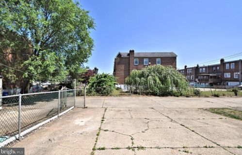 8721 Jackson St, Philadelphia PA 19145-2427 exterior