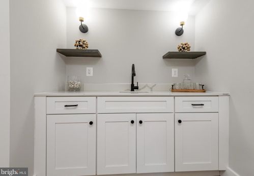 439 Newcomb St, Washington DC  20032-2650 exterior