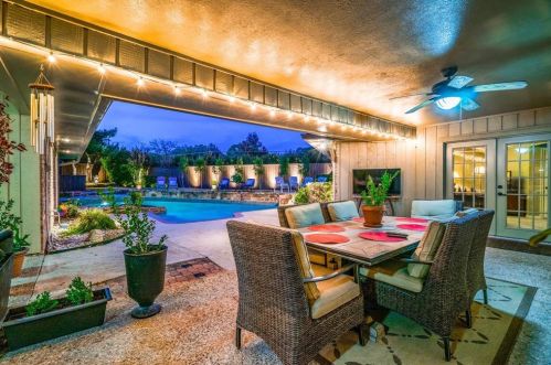 10727 Cox Ln, Dallas TX 75229-5211 exterior