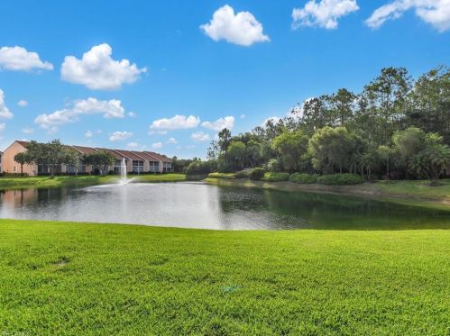 2036 Cascades Dr, Naples, FL 34112-7756