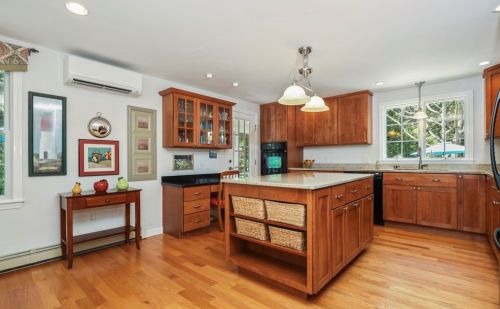 25 Pilgrim Ln, Eastham, MA 02642-3234