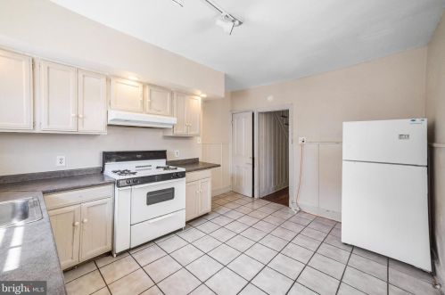 2348 Catharine St, Philadelphia PA 19146-2403 exterior