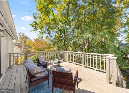 9112 Glenridge Rd, Silver Spring MD 20910-2127 exterior