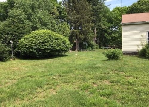 7 Athol St, Killingly CT 06239-1904 exterior