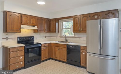 539 Fruit Farm Rd, Limerick PA 19468-3203 exterior