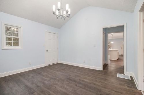 884 Grange Ct, Atlanta GA 30315-6956 exterior