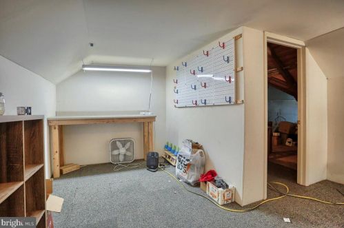 134 Cherry St, Slatington PA 18080-2005 exterior