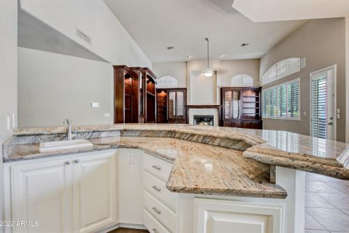 13810 34th St, Phoenix AZ  85032-5305 exterior