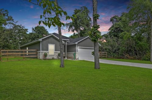 26507 Armadillo Dr, Hempstead TX  77445-8965 exterior