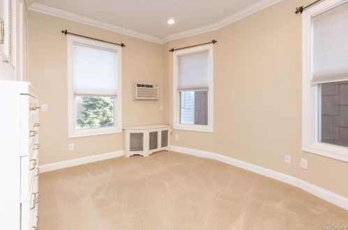 1842 Holland Ave, Bronx NY 10467-8709 exterior