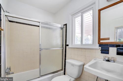 4612 Adrian St, Rockville MD 20853-3705 exterior