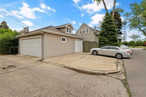 4100 Central Ave, Chicago IL 60639-2934 exterior