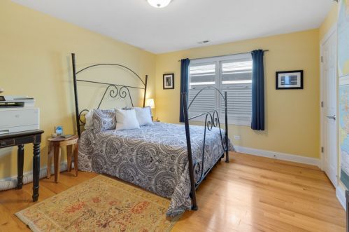 3419 Kolmar Ave, Chicago IL 60712-4703 exterior