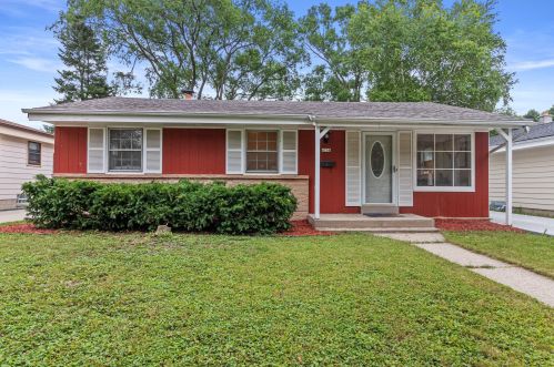 6708 51st St, Milwaukee, WI 53223-6037