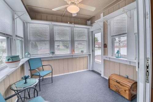 8466 Marshall Pl, Gary IN 46410-5697 exterior