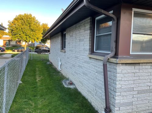 4677 50, Milwaukee WI 53208-3634 exterior