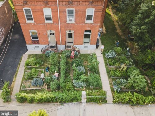 4813 Chester Ave, Philadelphia PA  19143-3423 exterior