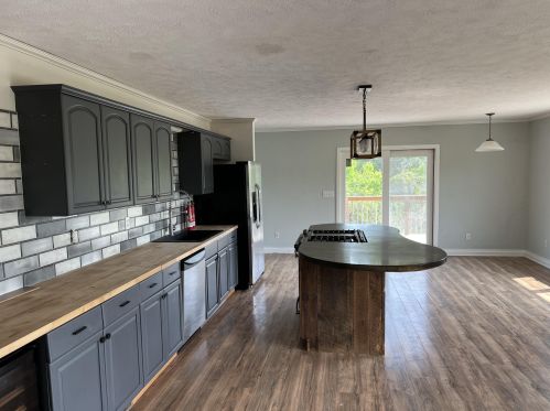 2335 64th St, Fennville MI  49408-9609 exterior