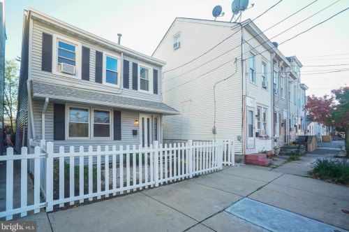 644 2 St, Trenton NJ 08611-3021 exterior