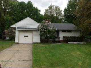 4652 Monticello Blvd, Cleveland OH  44143-2844 exterior