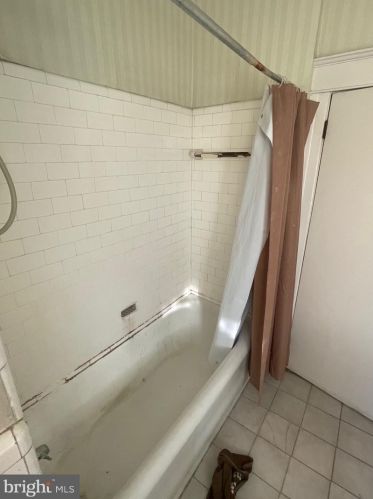 6712 18 St, Philadelphia PA 19140-1014 exterior