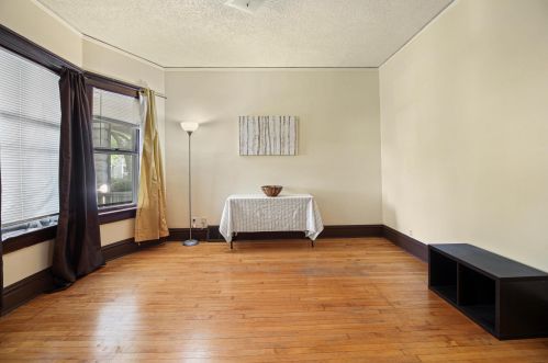 2208 42nd St, Milwaukee, WI 53208-1308