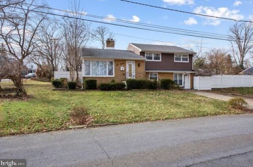 111 Hillside Ave, Haddon Heights NJ 08035-1132 exterior