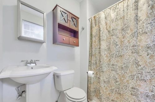 2478 Mt Hope Rd, Middletown NY 10940-7317 exterior