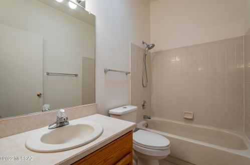 5749 Linden St, Tucson AZ 85719-3549 exterior