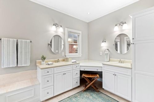 875 Kings Ct, Atlanta GA 30306-3431 exterior