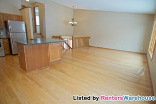 15531 Sussex Dr, Hopkins MN  55345-1458 exterior