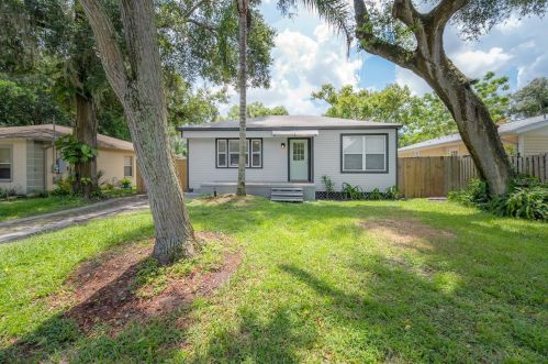 1415 Hanna Ave, Tampa FL  33604-6821 exterior