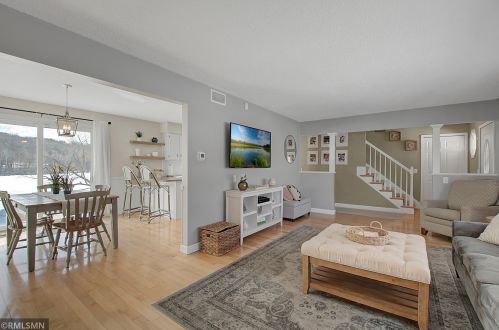 4258 Dunrovin Ln, Saint Paul MN 55123-1725 exterior