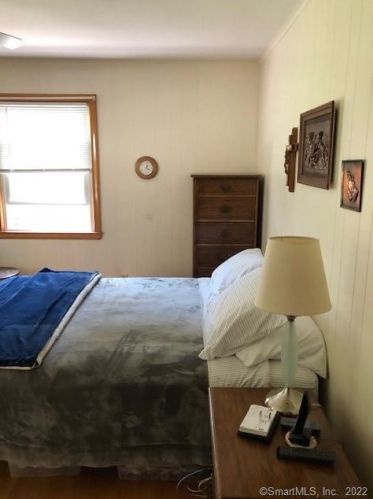 2 Fall St, Derby CT exterior