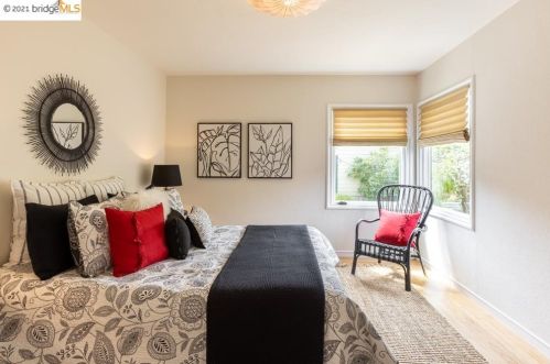 1424 Harmon St, Berkeley CA 94703-2725 exterior