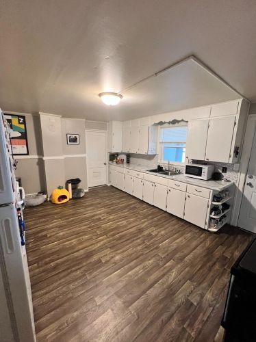 939 Baraga St, Grand Rapids MI 49503-1802 exterior