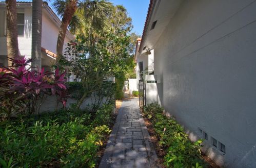 2275 53rd St, Boca Raton FL  33496-3453 exterior