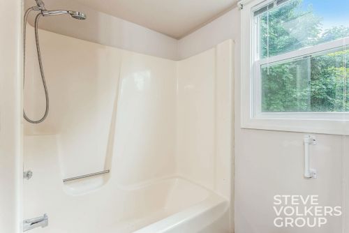 7385 Sunview Dr, Grand Rapids MI 49548-7381 exterior