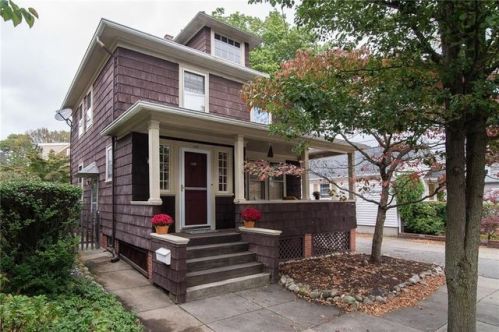 200 10 St, Providence RI  02906-2922 exterior