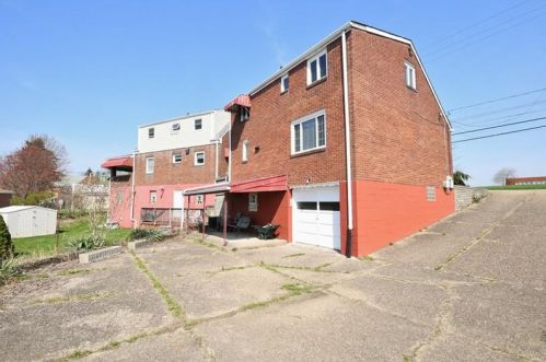 926 Agnew Rd, Pittsburgh PA 15227-3902 exterior