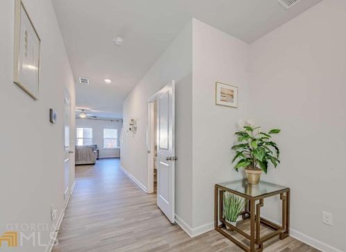 4933 Lower Elm St, Atlanta GA 30349-1677 exterior