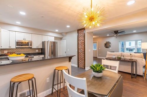 607 Kirtland St, Pittsburgh PA  15208-2826 exterior