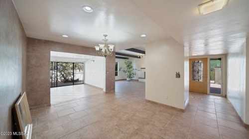 2701 Camino Valle Verde, Tucson AZ  85715-3415 exterior