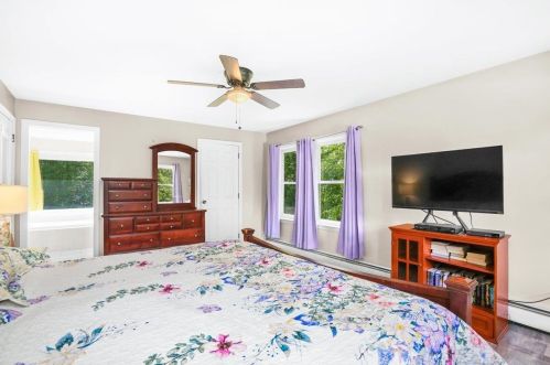 15 Longview Dr, Concord NH  03304-4809 exterior