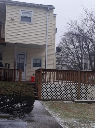 283 Central Ave, Edison NJ 08817-3114 exterior