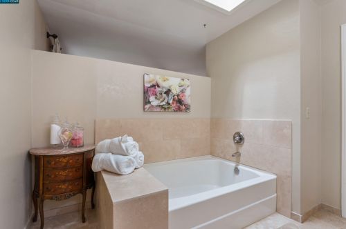 1170 Ridgemont Pl, Concord CA 94521-4831 exterior