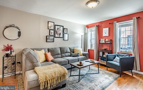 1513 Iseminger St, Philadelphia PA  19147-6215 exterior