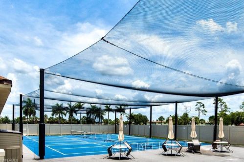 300 Tern Dr, Naples FL 34112-4925 exterior