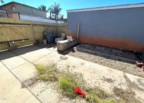 1960 Norma St, Oxnard CA 93036-2709 exterior