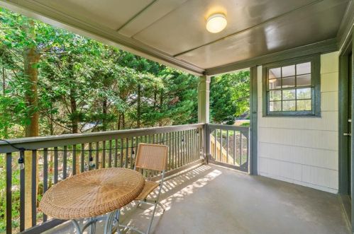 2234 Clairmont Ter, Atlanta GA 30345-2316 exterior